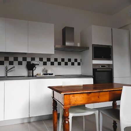 Monteroom-Apartments Болонья Экстерьер фото